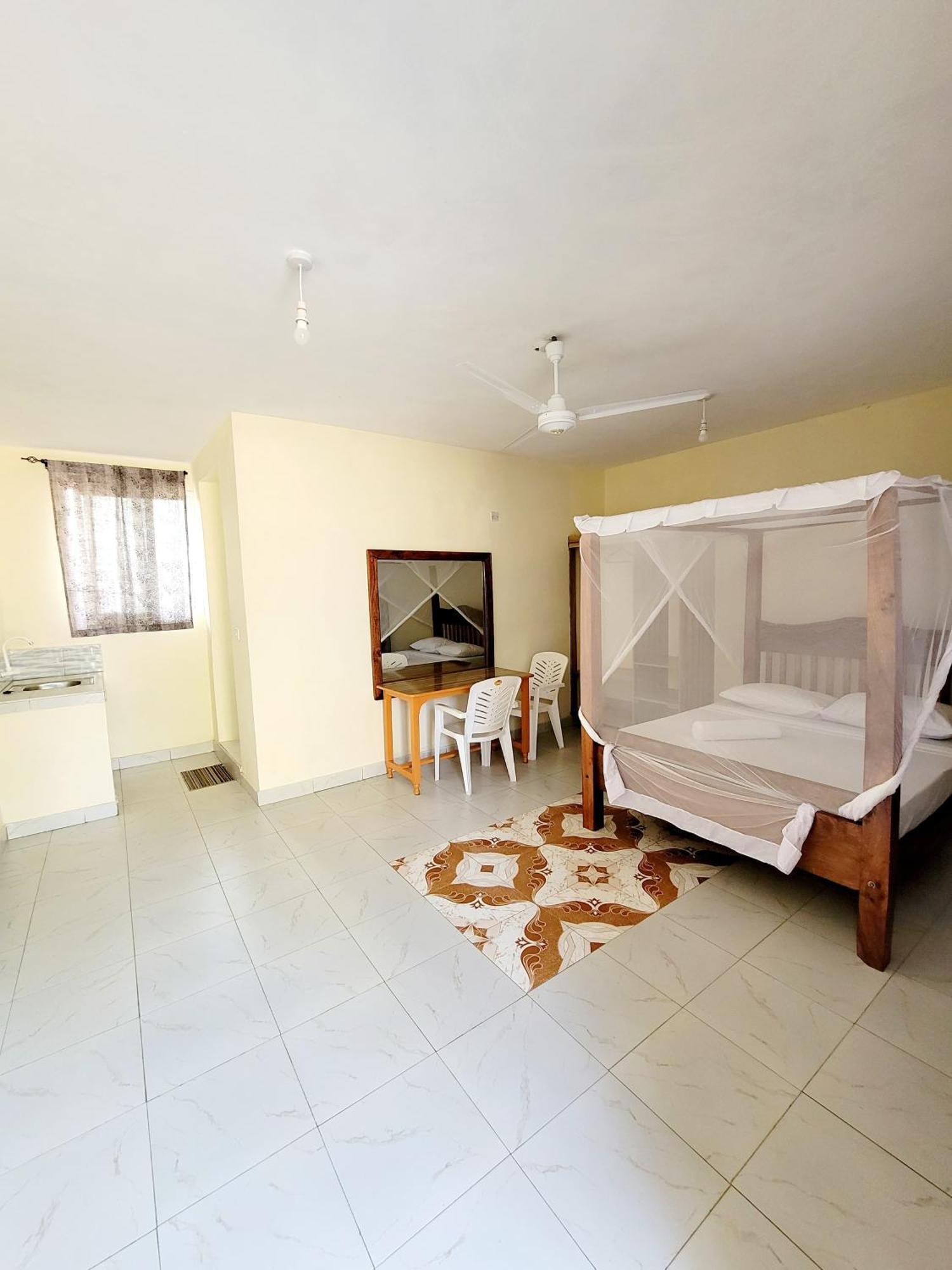 Casuarina Lounge Hotel Malindi Bagian luar foto