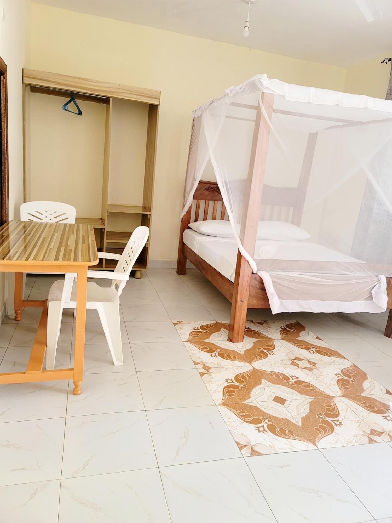 Casuarina Lounge Hotel Malindi Bagian luar foto